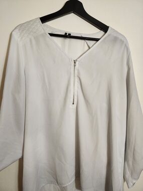 Maurices White Zip-Front Blouse -Size XL